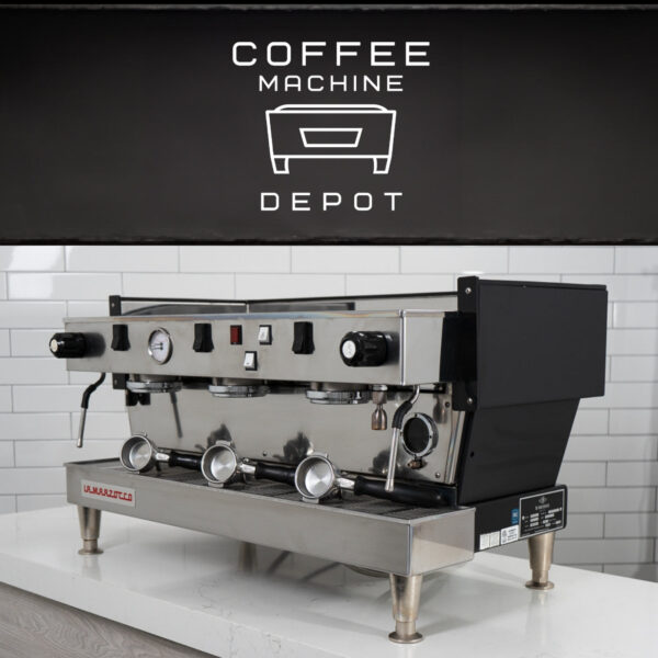 La Marzocco - Linea Classic EE - 3 Group Commercial Espresso Machine - Black 2016